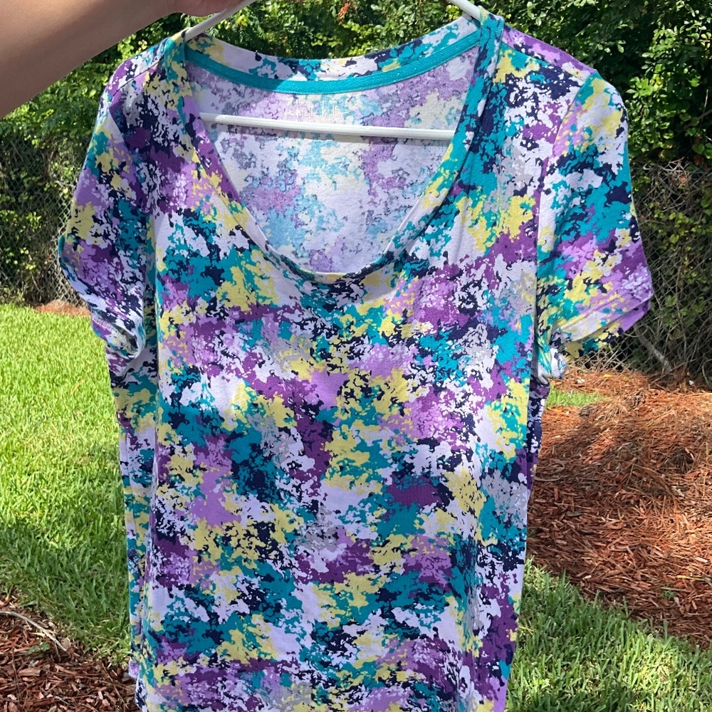 Title: Colorful Abstract Print T-Shirt